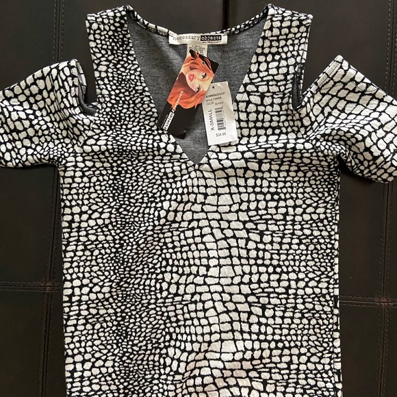 NWT necessary objects short sleeve top with shoulder cut out - Picture 1 of 4